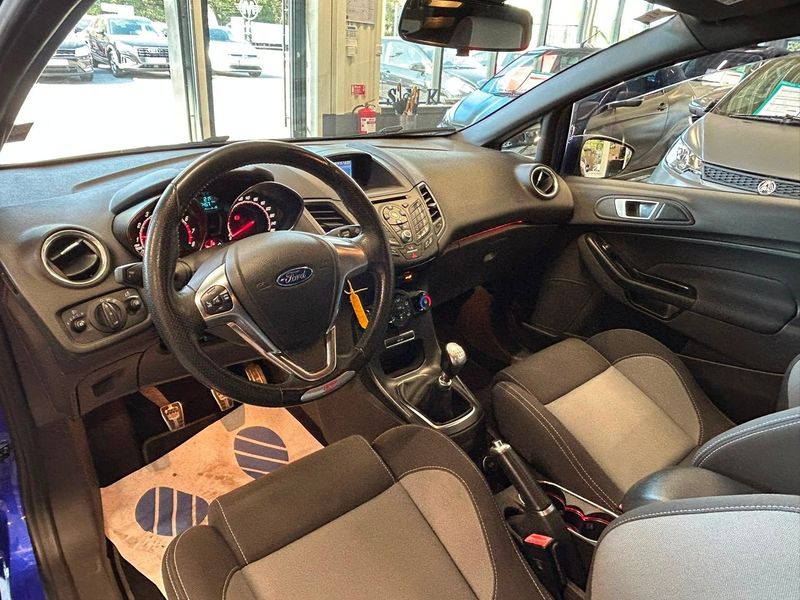 Ford Fiesta bild 18