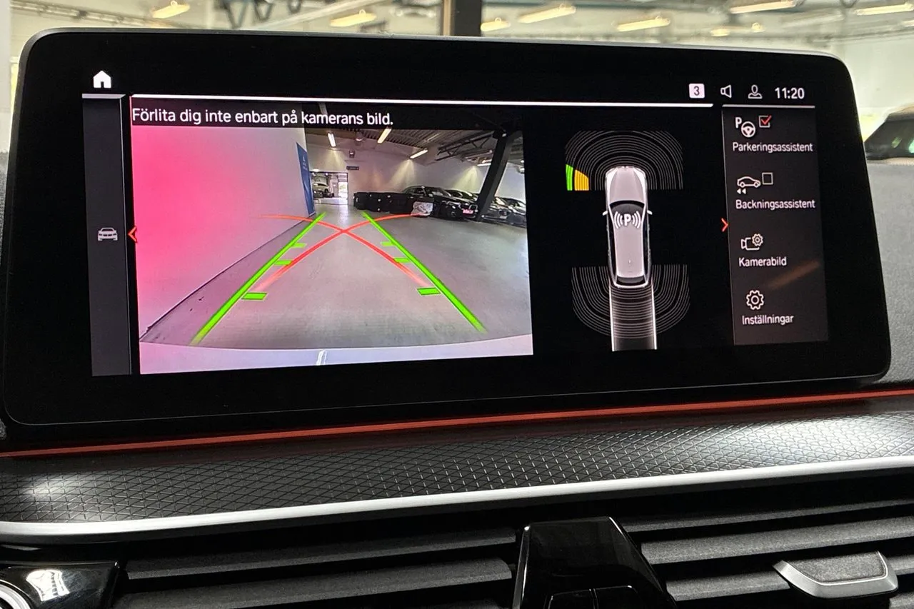 Vehicle image 18