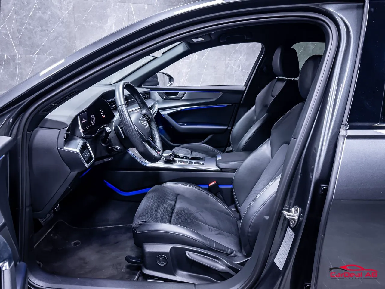 Vehicle image 9