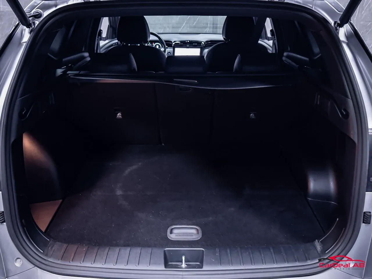 Vehicle image 17