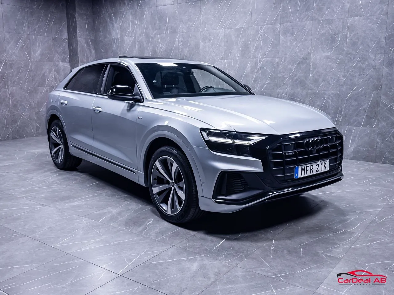 Vehicle image 8