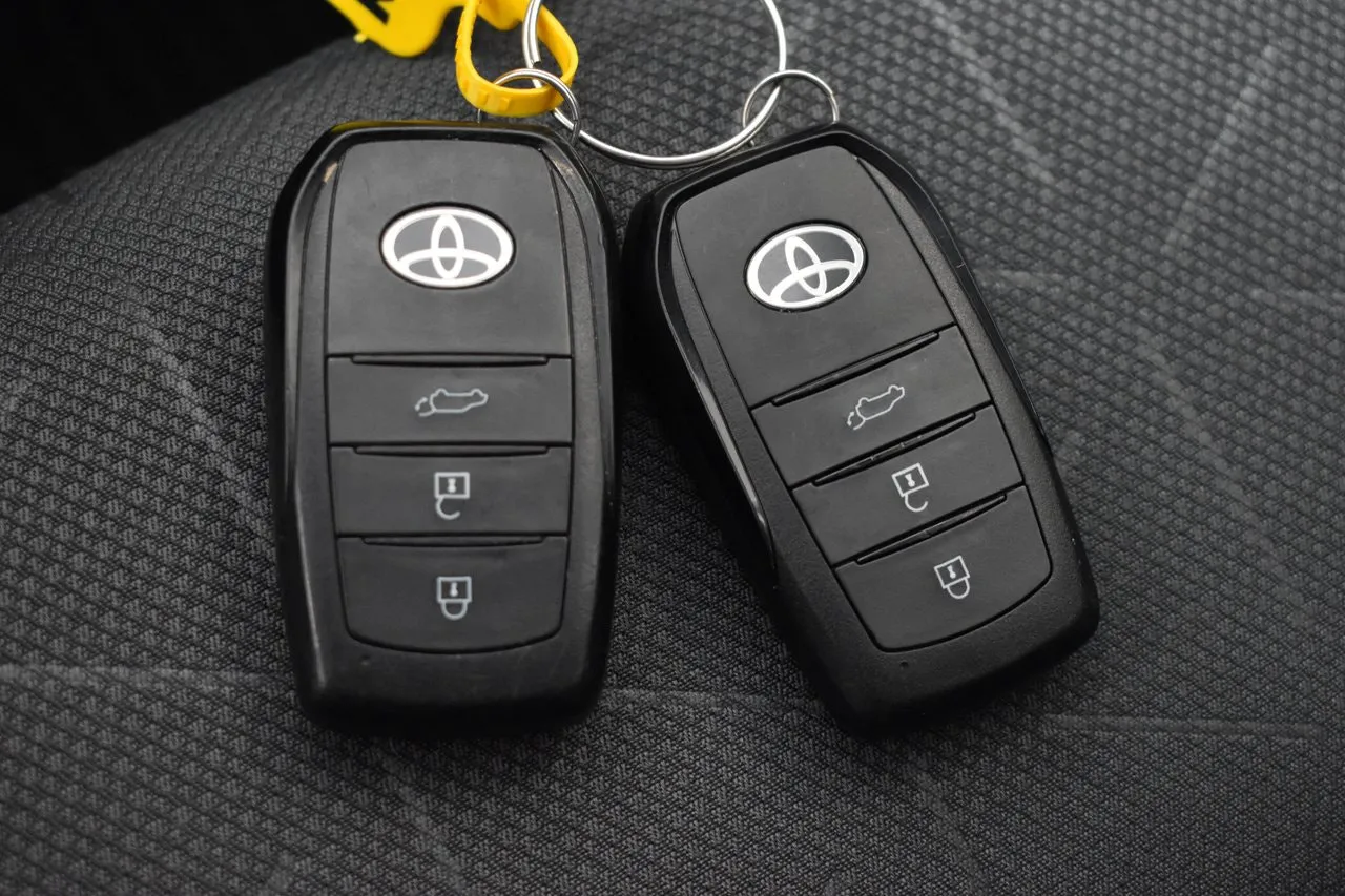 Vehicle image 20