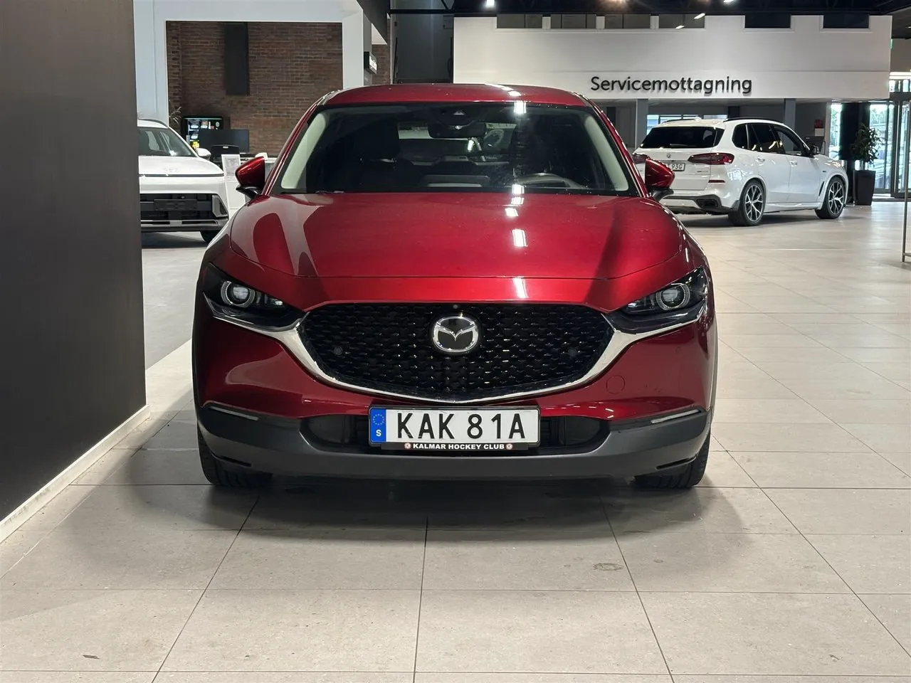 Vehicle image 3