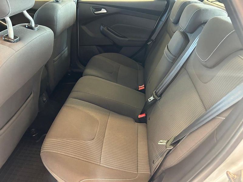 Ford Focus bild 16