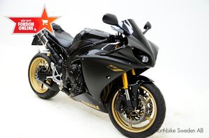 Yamaha YZF bild 2