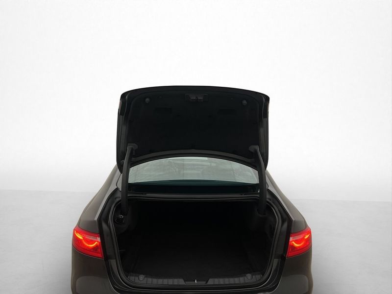 Jaguar XF bild 26