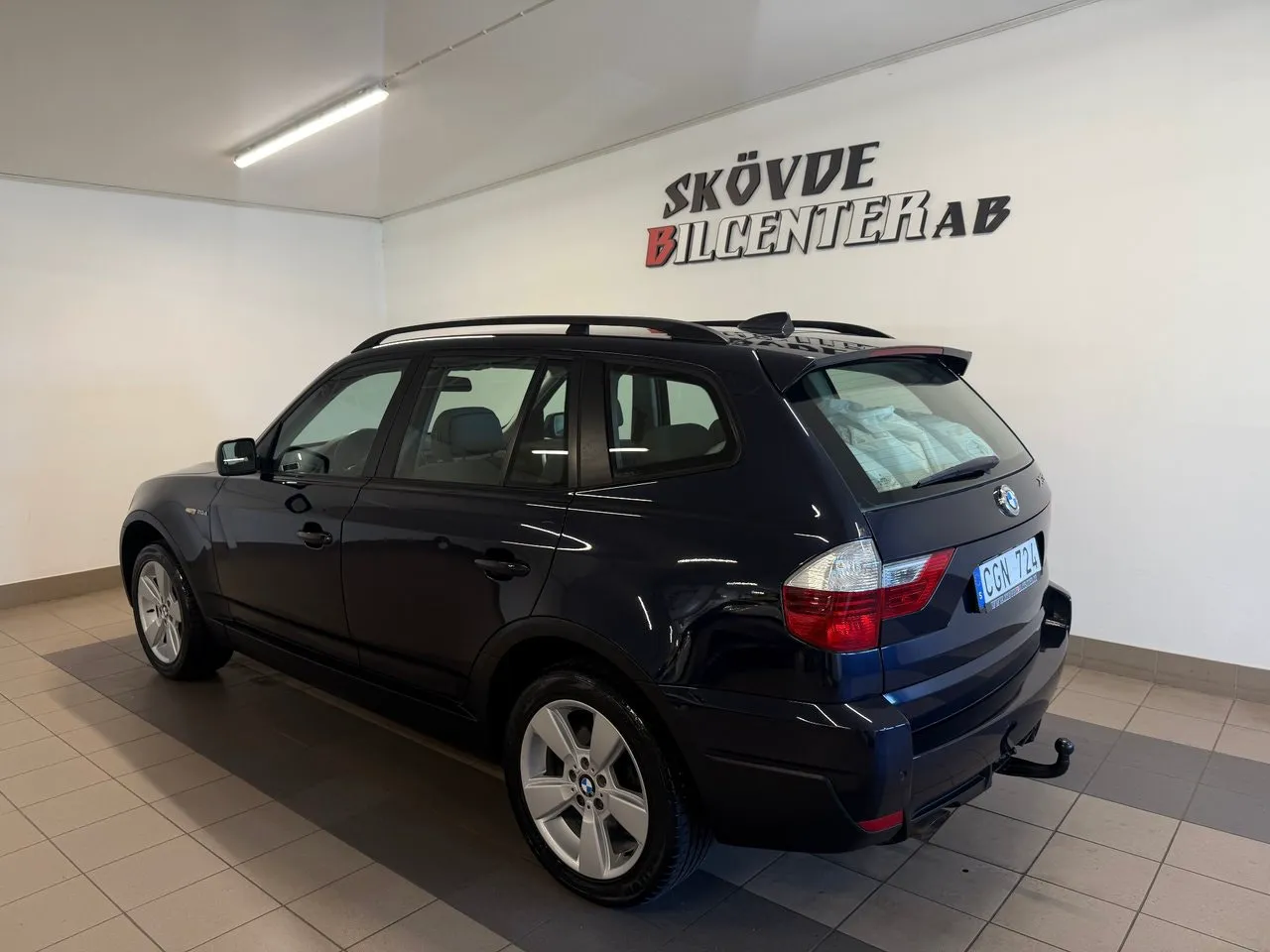 Vehicle image 2