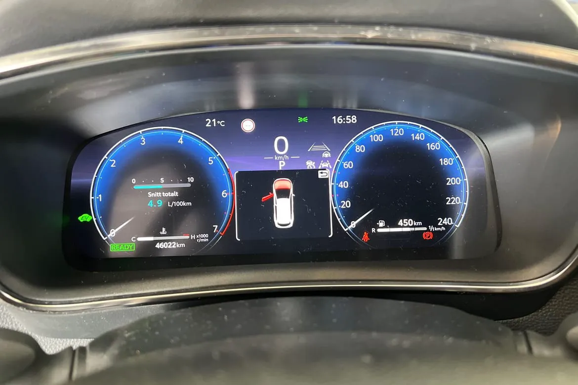 Vehicle image 14