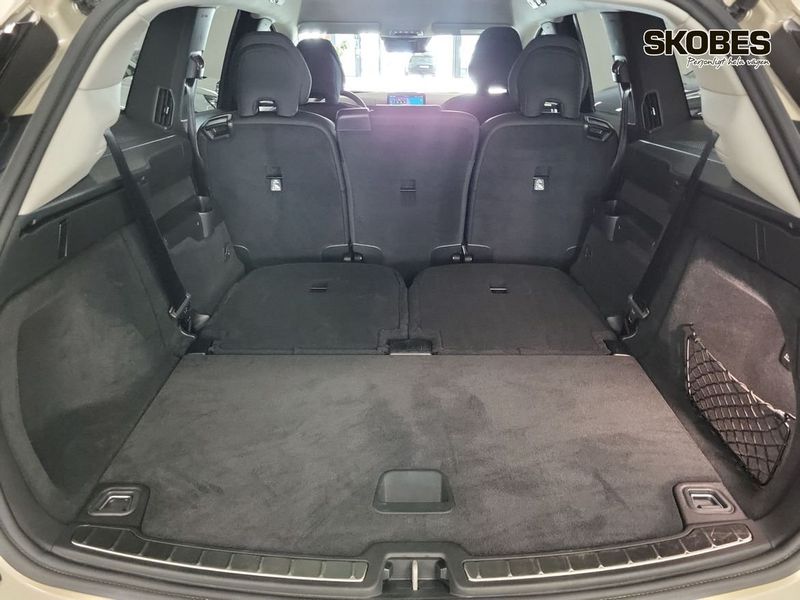Volvo EX90 bild 16