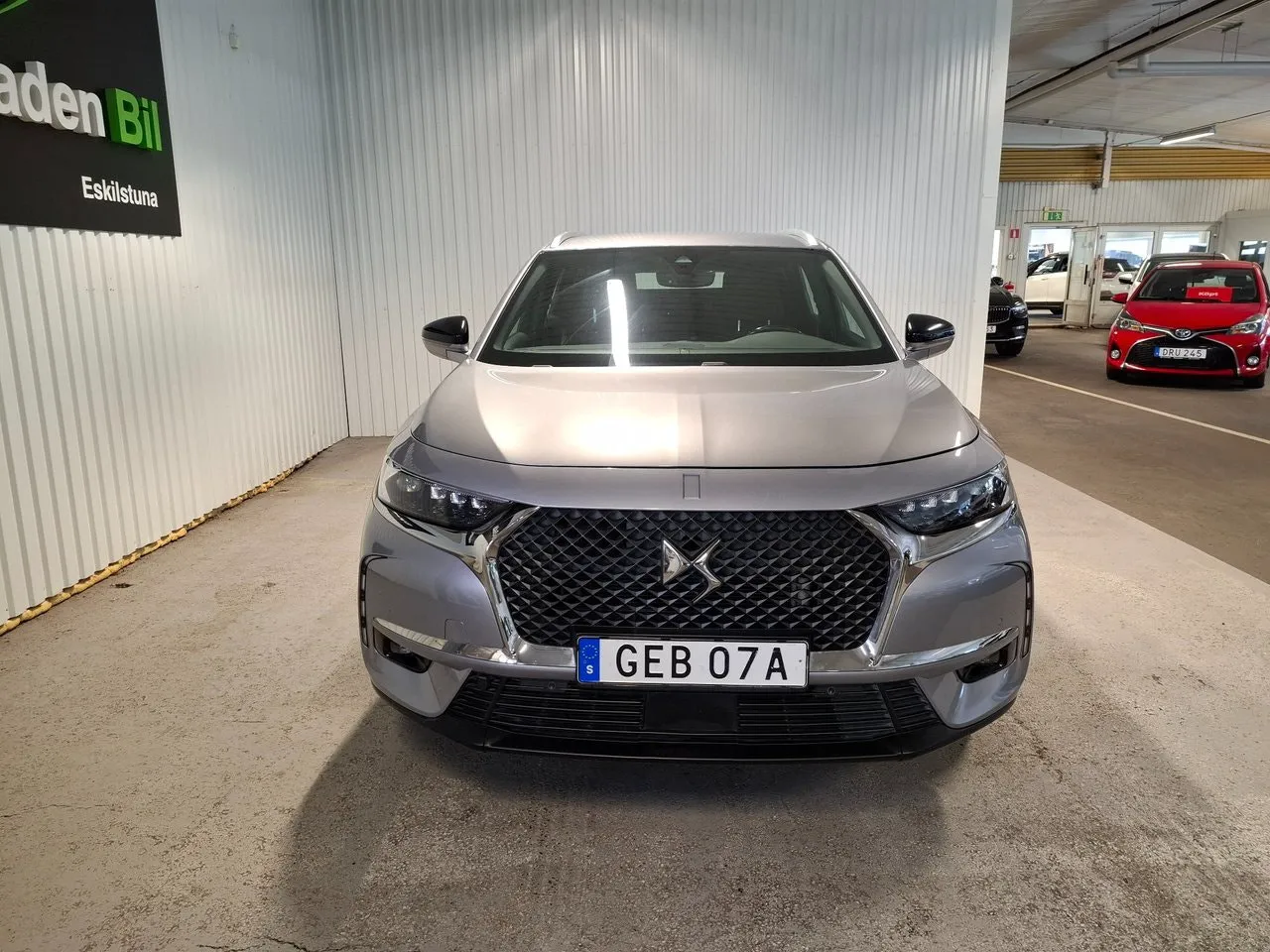 Vehicle image 1