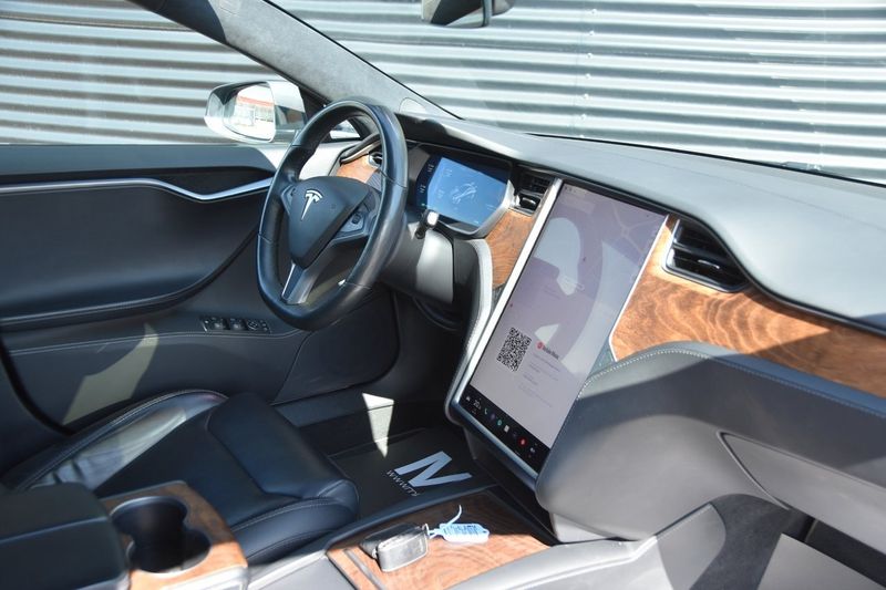 Tesla Model S bild 9