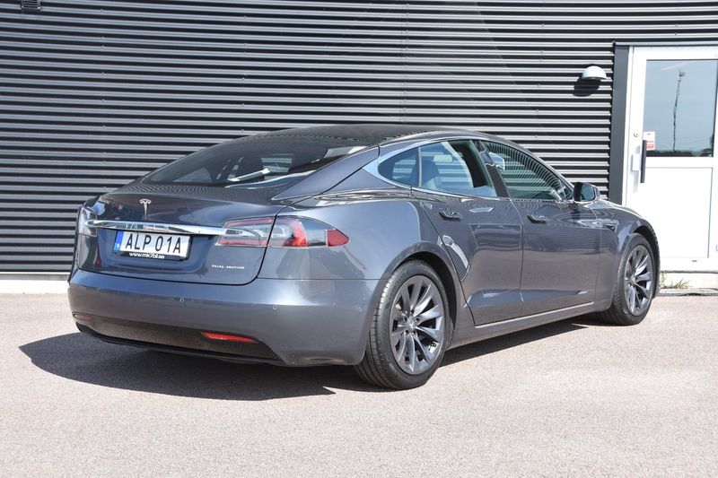 Tesla Model S bild 6