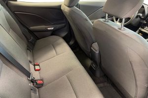 Lexus LBX bild 7