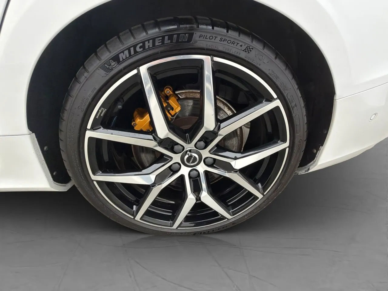 Vehicle image 36