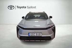Toyota bZ4X Touring bild 4