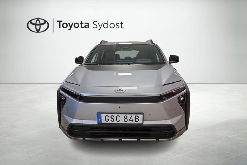 Toyota bZ4X Touring bild 4