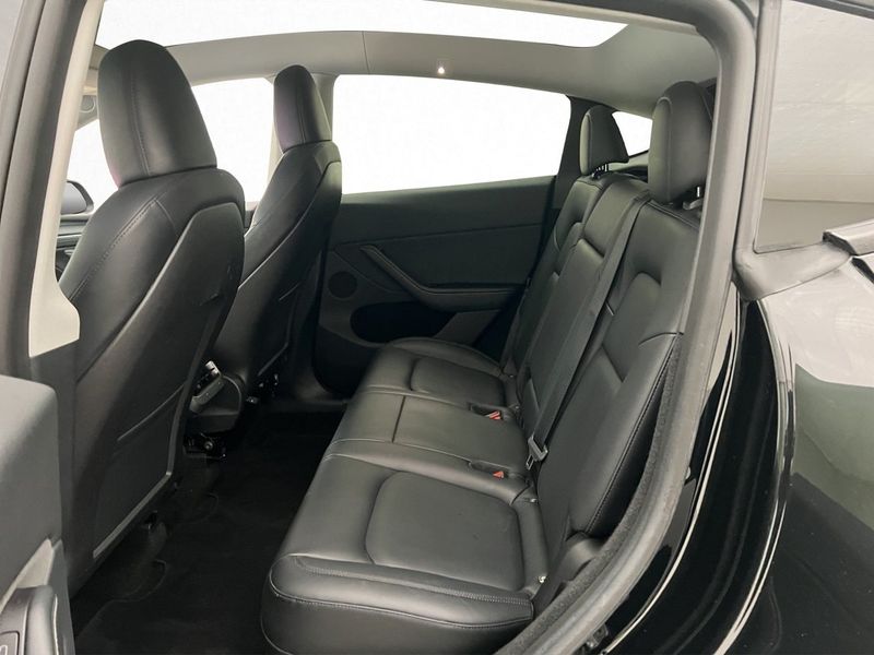 Tesla Model Y bild 22