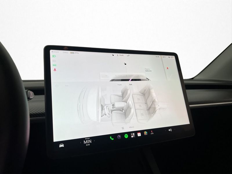 Tesla Model Y bild 16