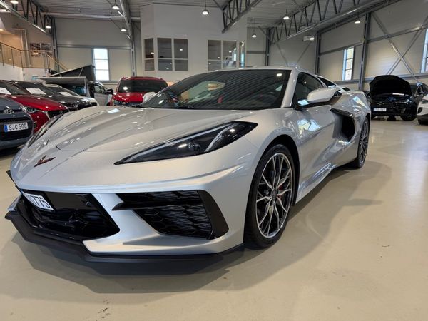 Chevrolet Corvette C8 Stingray Targa 3LT Z51 482hk - 2023