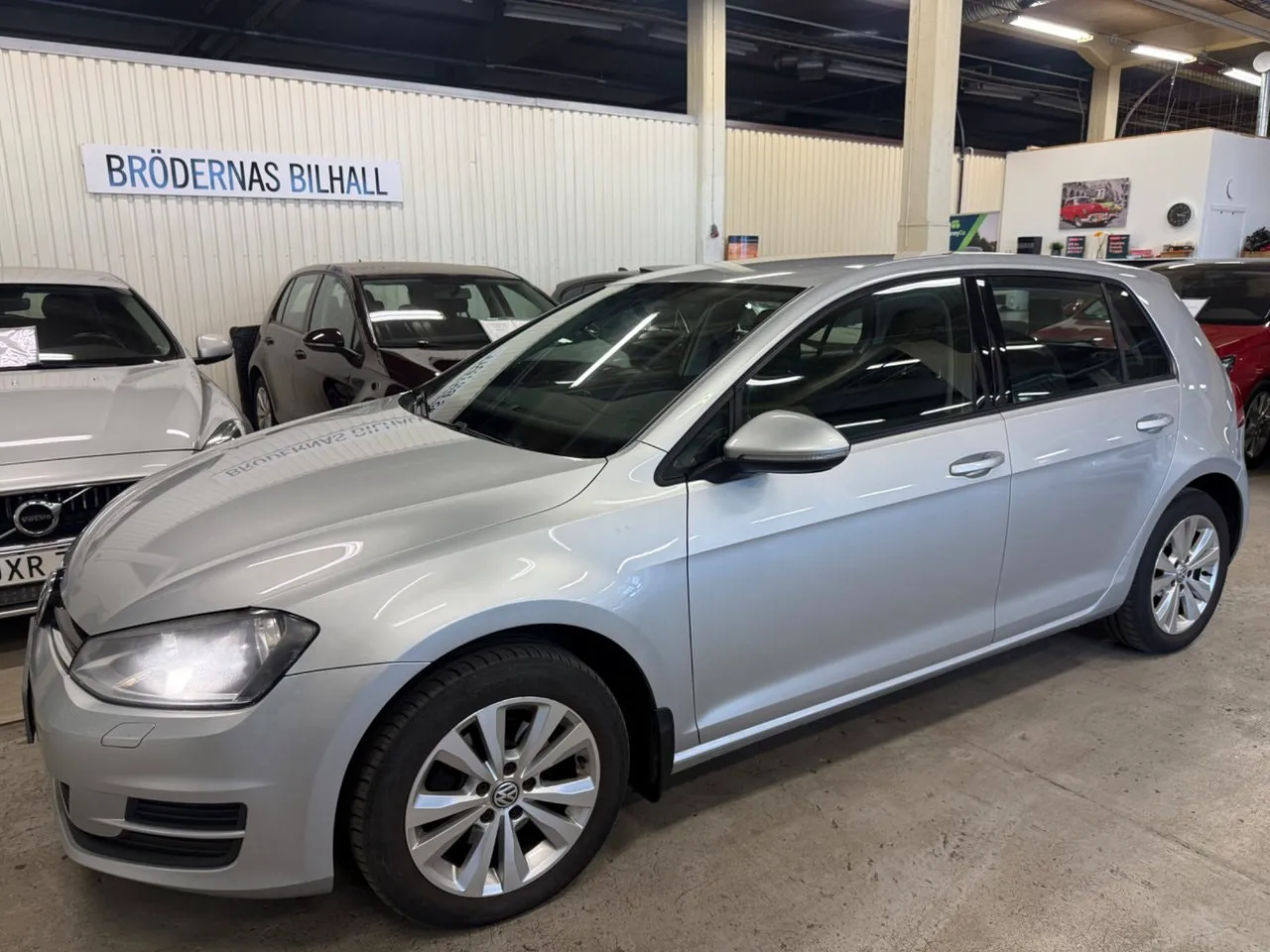 Vehicle image 2