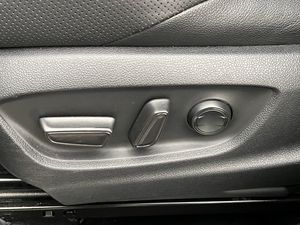 Toyota C-HR bild 12