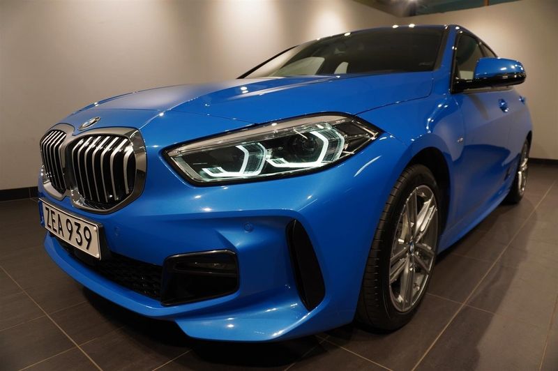 BMW 118 bild 13