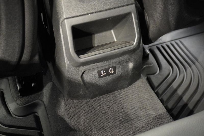 BMW 118 bild 12