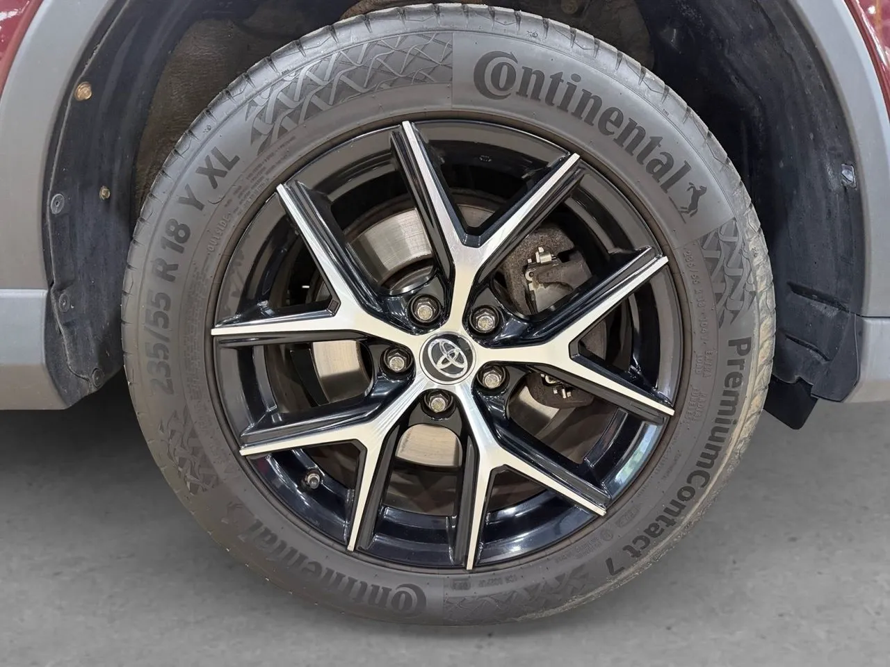 Vehicle image 7