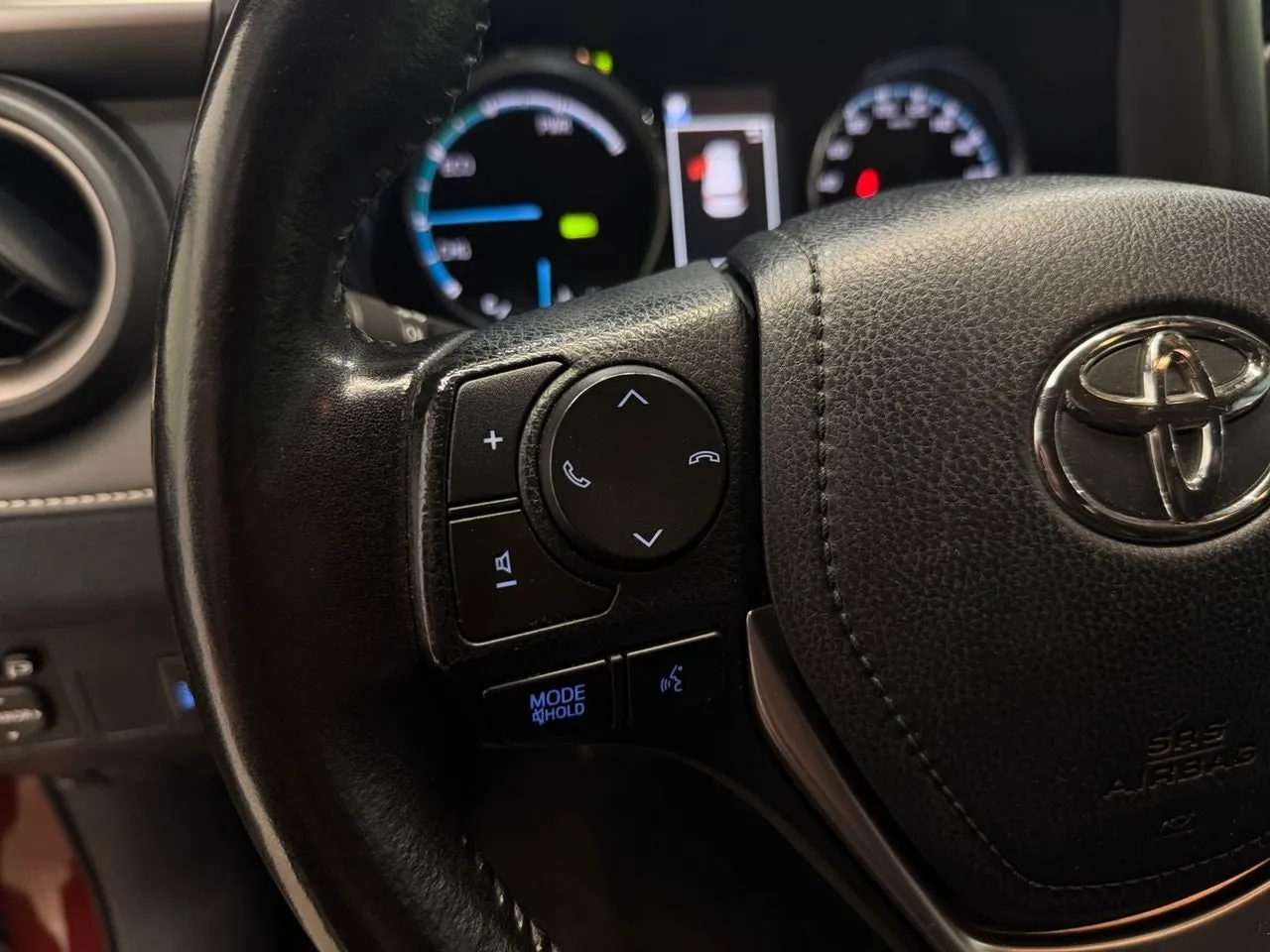 Vehicle image 18