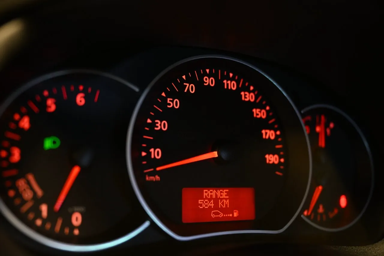 Vehicle image 14