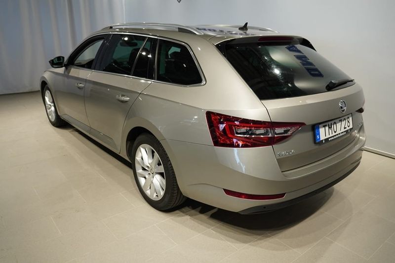 Skoda Superb bild 3
