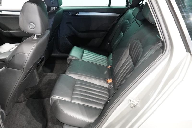 Skoda Superb bild 6