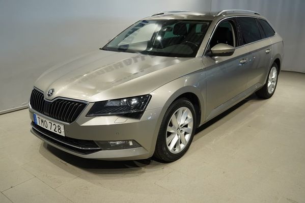 Skoda Superb STYLE TSI 150 DSG LÄDER / DRAG - 2019