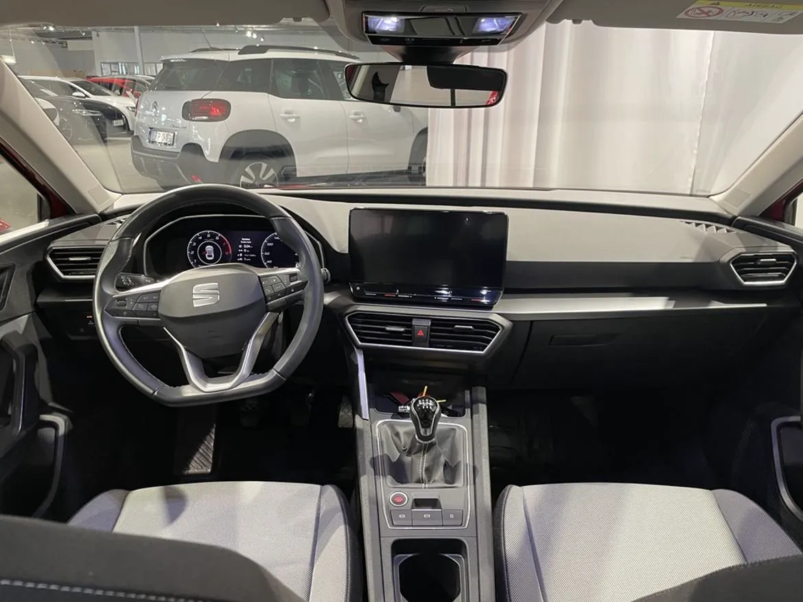 Vehicle image 14