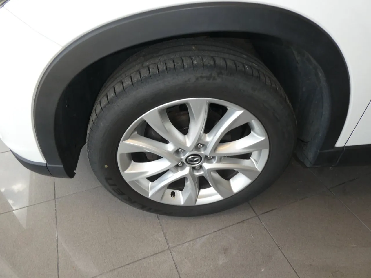 Vehicle image 5