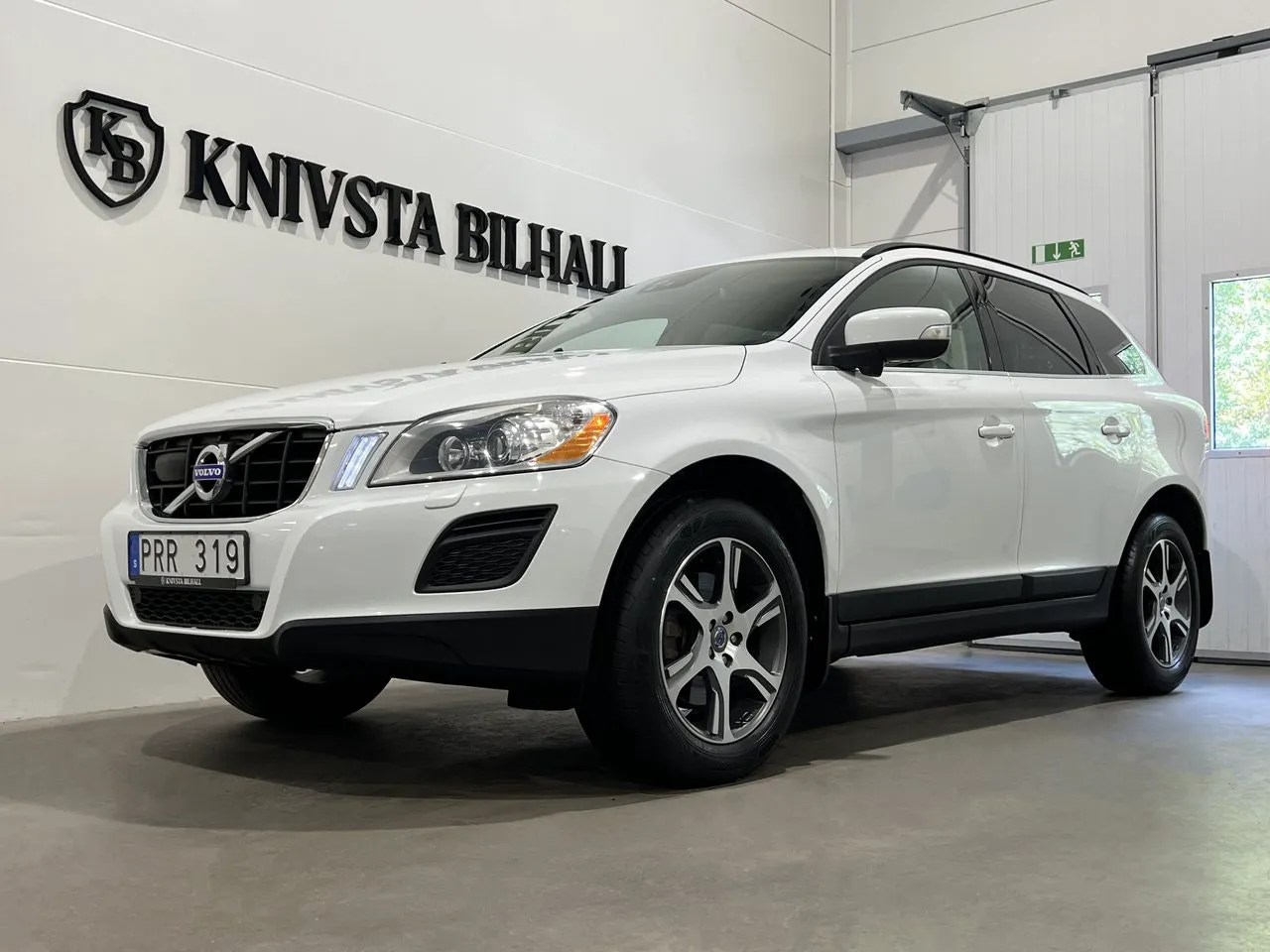 Vehicle image 22