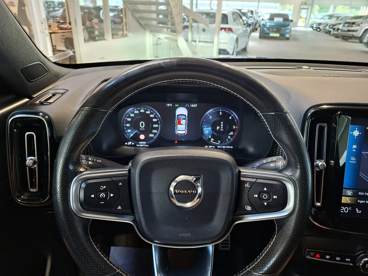 Vehicle image 20