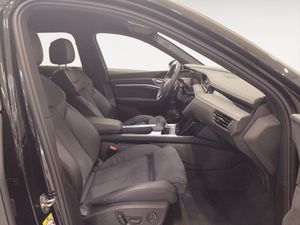 Audi Q8 bild 14