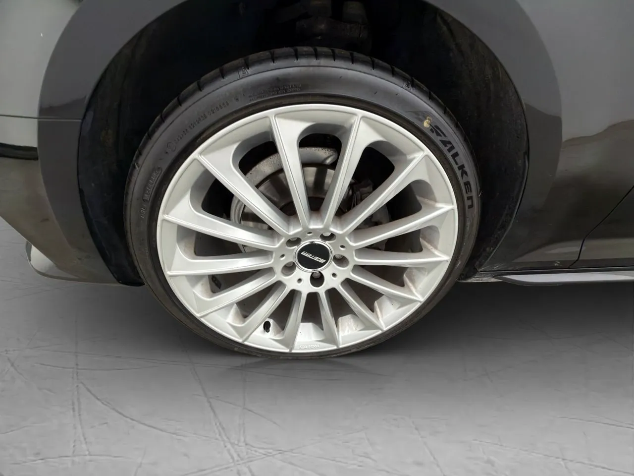 Vehicle image 31