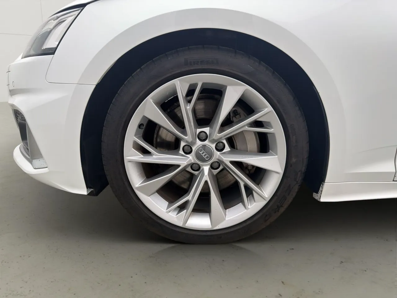Vehicle image 35