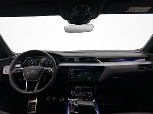 Audi Q8 e-tron bild 15