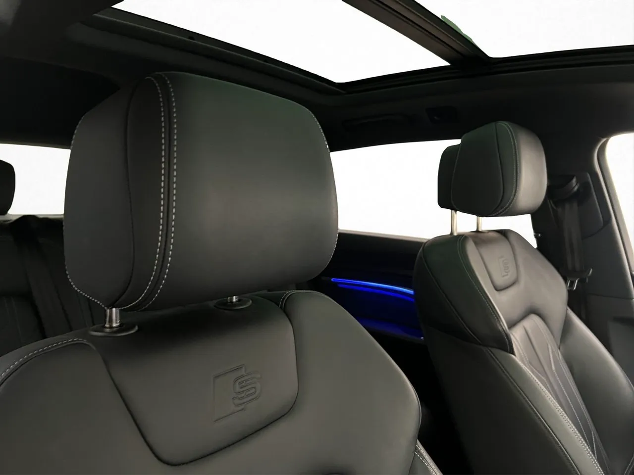 Vehicle image 36