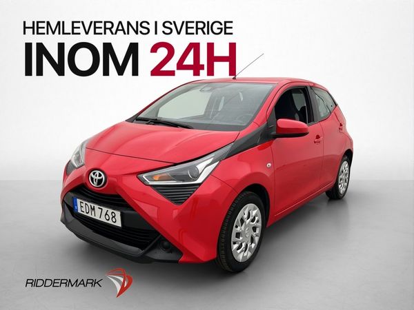 Toyota Aygo 1.0 72hk X-PLAY Kamera CarPlay Farthållare - 2018