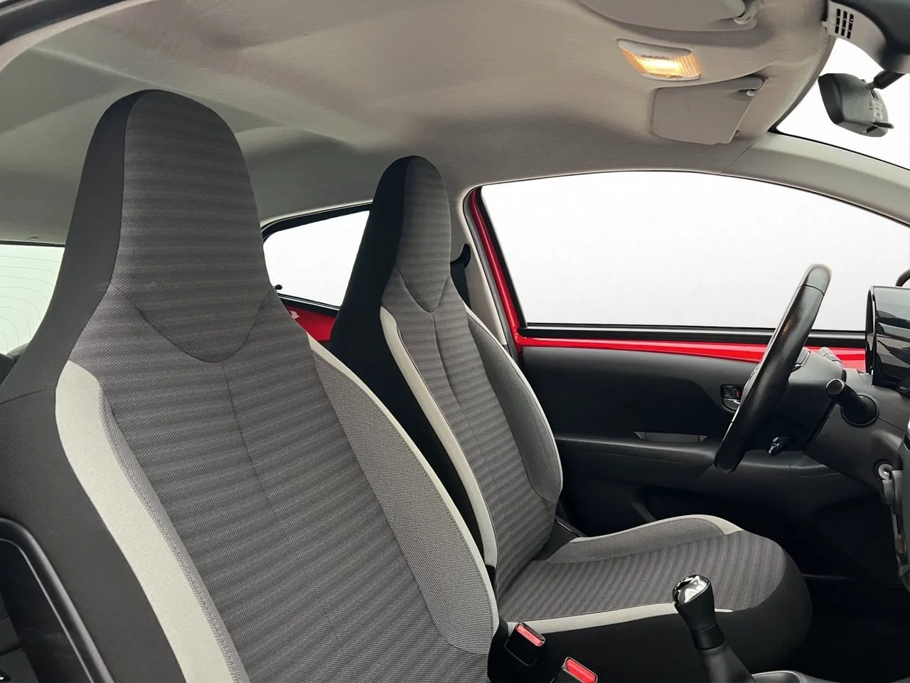 Vehicle image 20