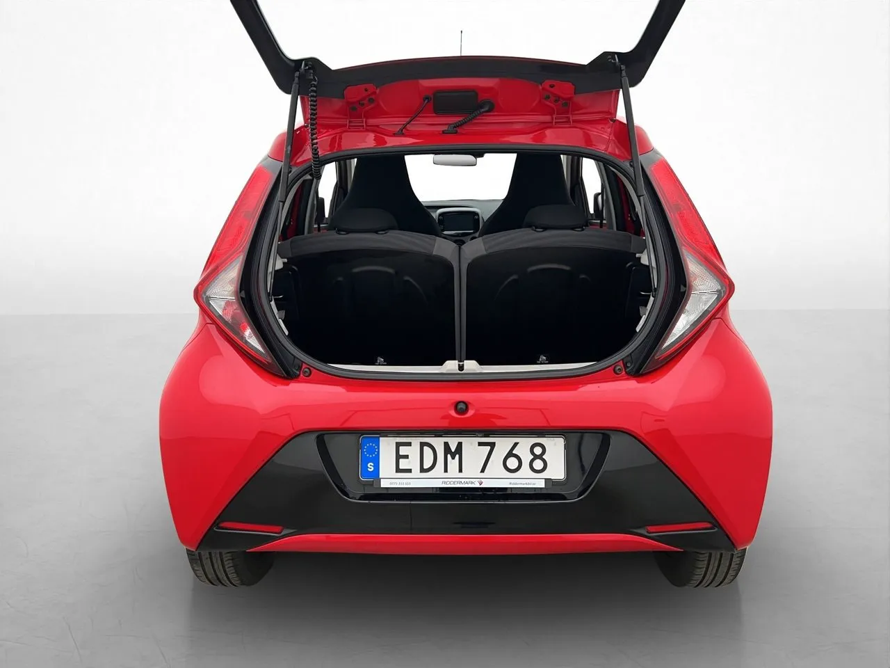 Vehicle image 23