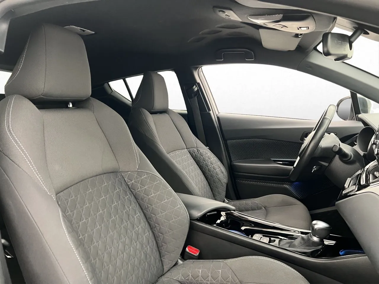 Vehicle image 22
