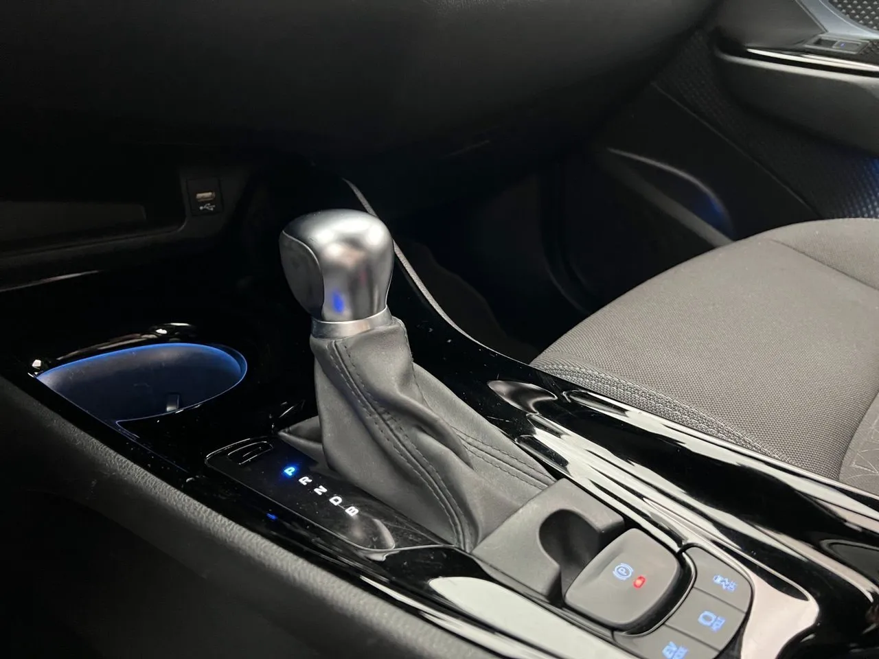 Vehicle image 21