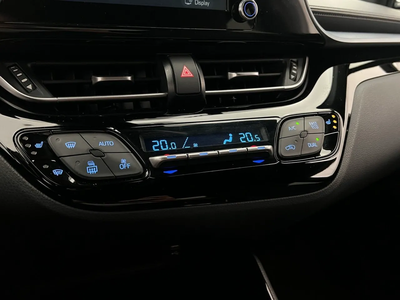 Vehicle image 20