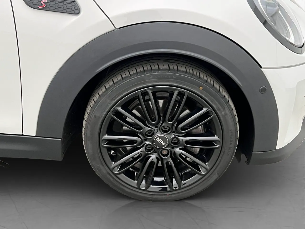 Vehicle image 31