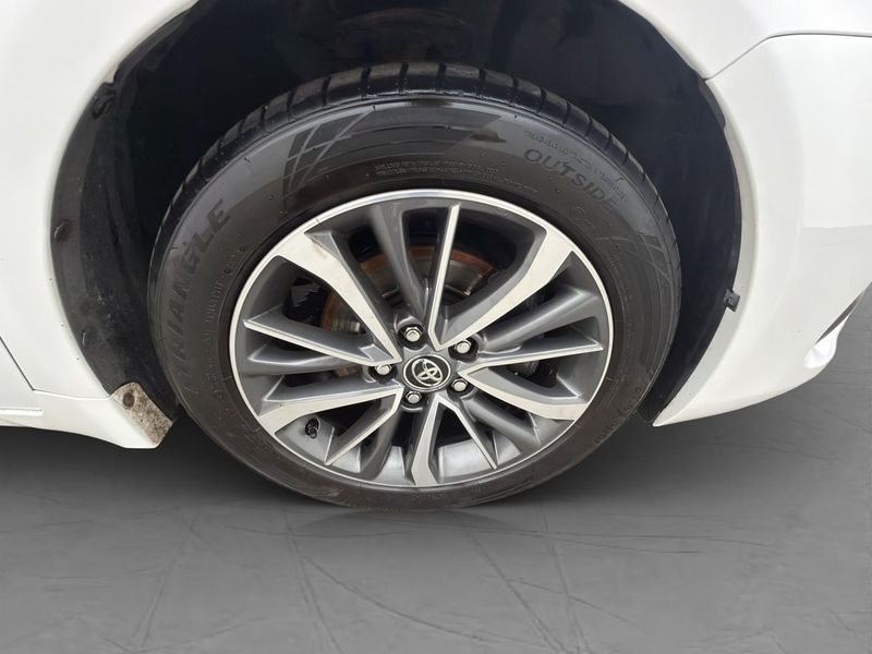 Toyota Avensis bild 33